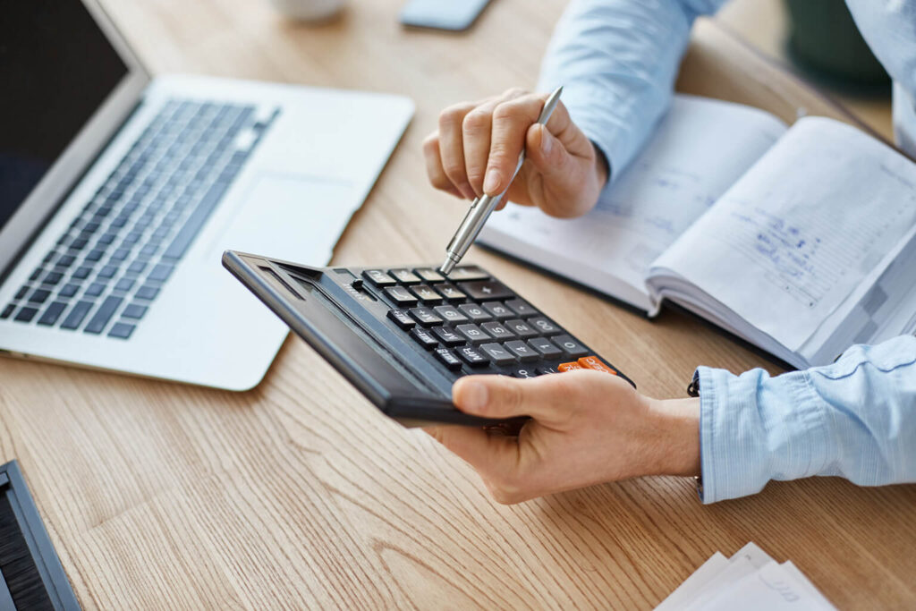 Cálculo de liquidación laboral para empresas en Costa Rica Softland
